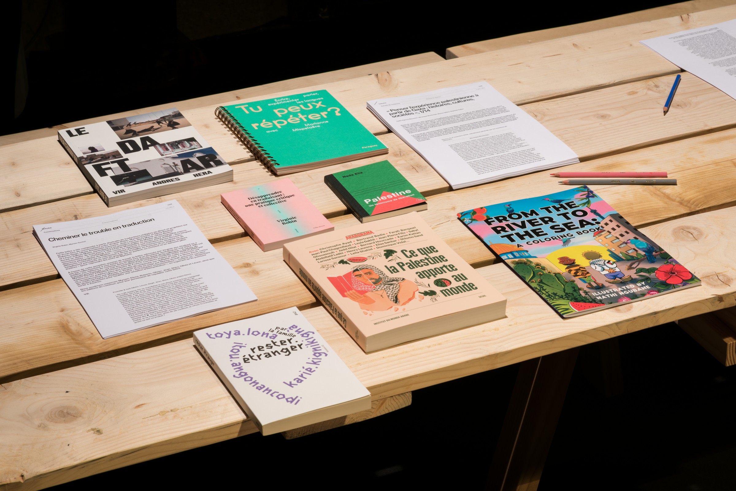 Brandon$$Gercara, *Rant dann ron, mobiler requeer*, 2019-2025, courtesy de l’artiste, vue du workshop, 2025, La$$Ferme du$$Buisson, ©$$photo Émile$$Ouroumov